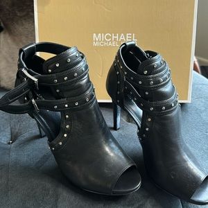Michael Kors black leather heels. Size 9